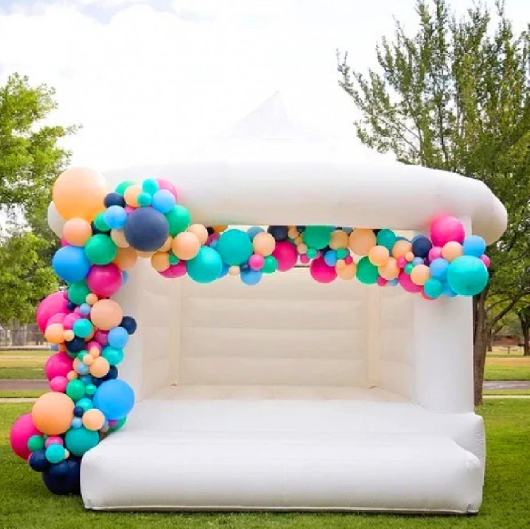 White Wedding Bounce House With Garland (2 Side)